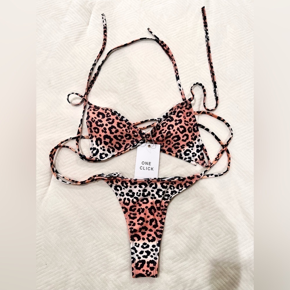 Triangle V neck bikini - Picture 6 of 6